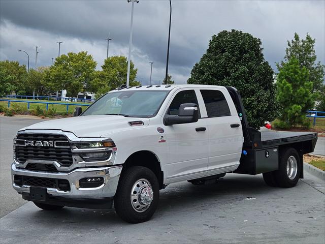 2025 RAM Ram 3500 Chassis Cab RAM 3500 TRADESMAN CREW CAB CHASSIS 4X4 60 CA