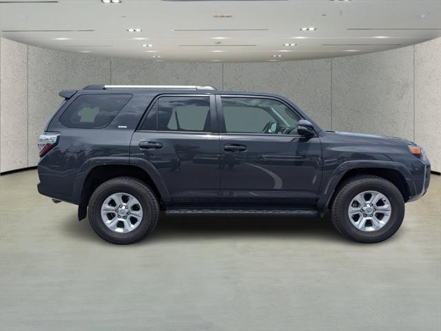2024 Toyota 4Runner SR5 Premium 2024 Toyota 4Runner SR5 Premium