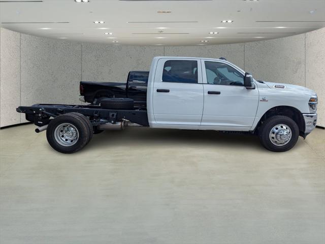 2026 RAM Ram 3500 Chassis Cab RAM 3500 TRADESMAN CREW CAB CHASSIS 4X4 60 CA 2026 RAM Ram 3500 Chassis Cab RAM 3500 TRADESMAN CREW CAB CHASSIS 4X4 60 CA