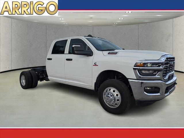 2026 RAM Ram 3500 Chassis Cab RAM 3500 TRADESMAN CREW CAB CHASSIS 4X4 60 CA 2026 RAM Ram 3500 Chassis Cab RAM 3500 TRADESMAN CREW CAB CHASSIS 4X4 60 CA