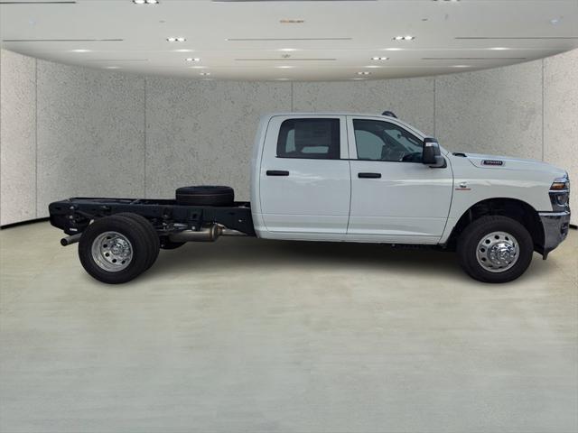 2026 RAM Ram 3500 Chassis Cab RAM 3500 TRADESMAN CREW CAB CHASSIS 4X4 60 CA 2026 RAM Ram 3500 Chassis Cab RAM 3500 TRADESMAN CREW CAB CHASSIS 4X4 60 CA