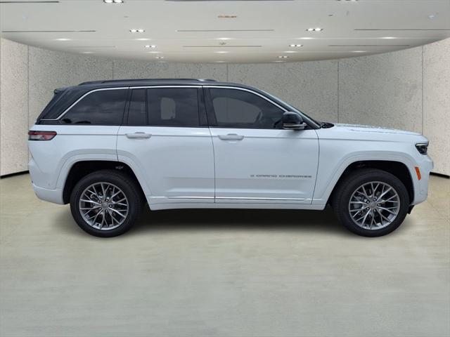 2025 Jeep Grand Cherokee GRAND CHEROKEE SUMMIT 4X4