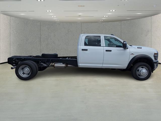 2025 RAM Ram 5500 Chassis Cab RAM 5500 TRADESMAN CHASSIS CREW CAB 4X4 84 CA 2025 RAM Ram 5500 Chassis Cab RAM 5500 TRADESMAN CHASSIS CREW CAB 4X4 84 CA