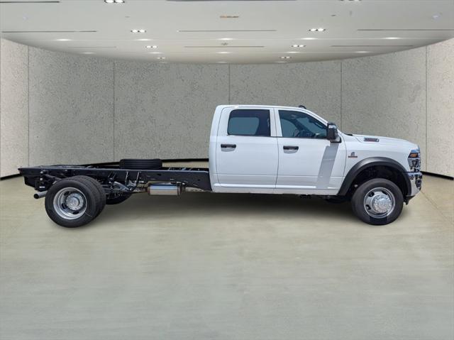 2025 RAM Ram 5500 Chassis Cab RAM 5500 TRADESMAN CHASSIS CREW CAB 4X4 84 CA
