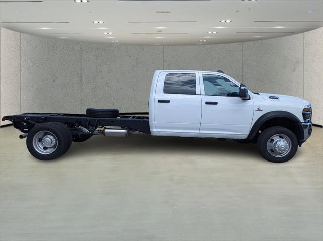 2025 RAM Ram 5500 Chassis Cab RAM 5500 TRADESMAN CHASSIS CREW CAB 4X4 84 CA 2025 RAM Ram 5500 Chassis Cab RAM 5500 TRADESMAN CHASSIS CREW CAB 4X4 84 CA