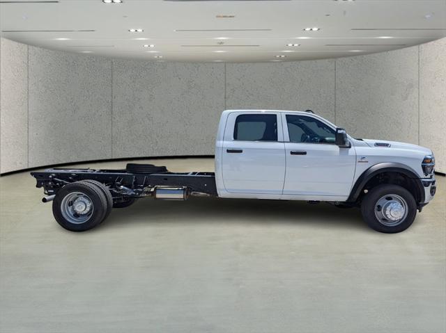 2025 RAM Ram 5500 Chassis Cab RAM 5500 TRADESMAN CHASSIS CREW CAB 4X4 84 CA 2025 RAM Ram 5500 Chassis Cab RAM 5500 TRADESMAN CHASSIS CREW CAB 4X4 84 CA