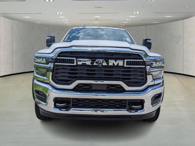 2025 RAM Ram 5500 Chassis Cab RAM 5500 TRADESMAN CHASSIS CREW CAB 4X4 84 CA