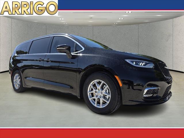 2025 Chrysler Pacifica PACIFICA SELECT