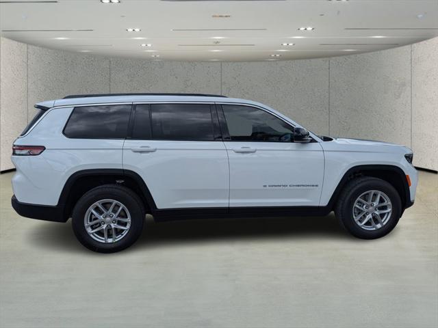 2025 Jeep Grand Cherokee GRAND CHEROKEE L LAREDO 4X2