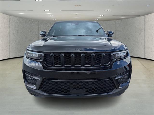 2025 Jeep Grand Cherokee GRAND CHEROKEE ALTITUDE 4X4