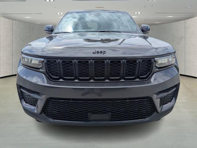 2025 Jeep Grand Cherokee GRAND CHEROKEE ALTITUDE 4X4 2025 Jeep Grand Cherokee GRAND CHEROKEE ALTITUDE 4X4