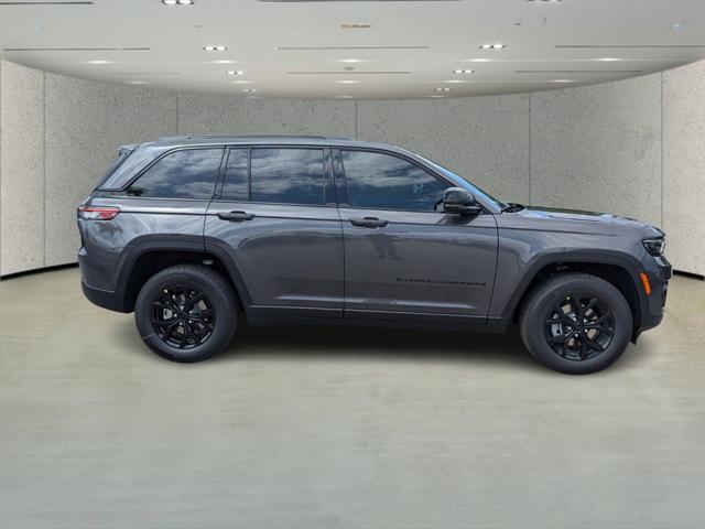 2025 Jeep Grand Cherokee GRAND CHEROKEE ALTITUDE 4X4 2025 Jeep Grand Cherokee GRAND CHEROKEE ALTITUDE 4X4