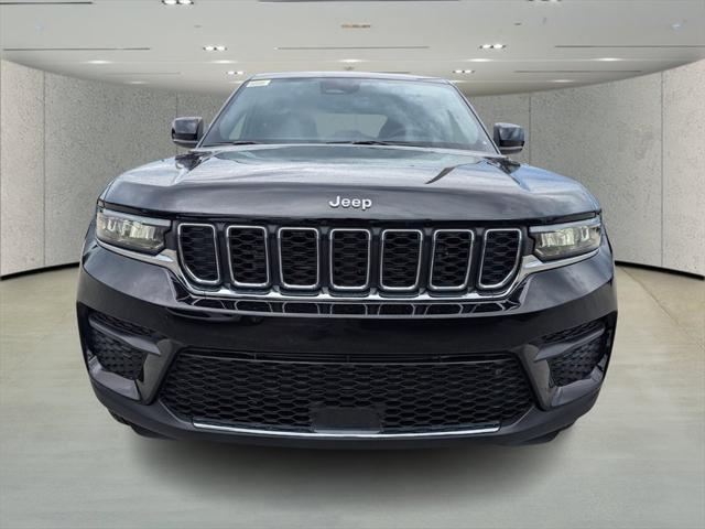 2025 Jeep Grand Cherokee GRAND CHEROKEE LAREDO X 4X2