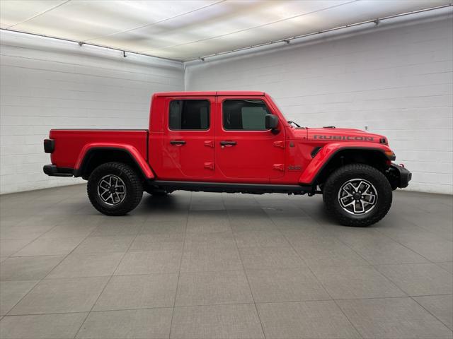 2025 Jeep Gladiator GLADIATOR RUBICON X 4X4