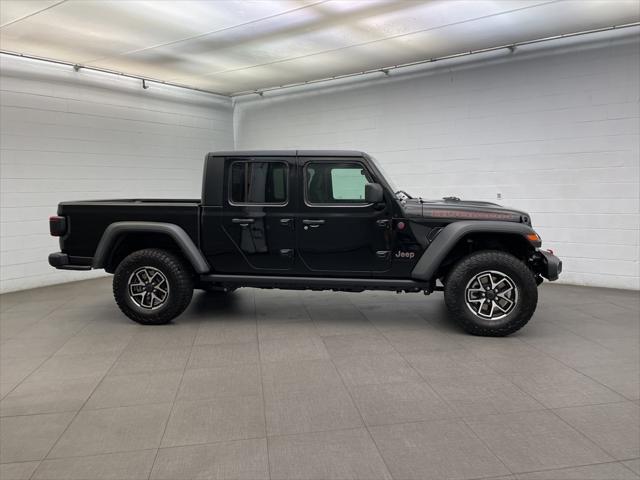 2025 Jeep Gladiator GLADIATOR RUBICON 4X4
