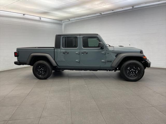 2025 Jeep Gladiator GLADIATOR SPORT 4X4