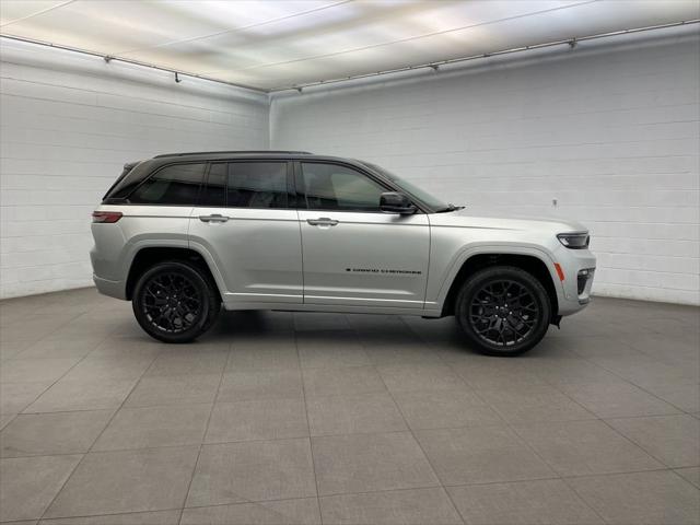 2025 Jeep Grand Cherokee GRAND CHEROKEE SUMMIT RESERVE 4X4 2025 Jeep Grand Cherokee GRAND CHEROKEE SUMMIT RESERVE 4X4