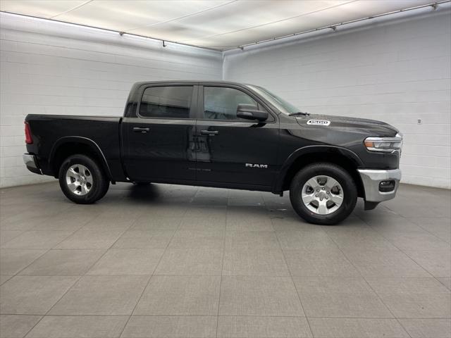 2025 RAM Ram 1500 RAM 1500 BIG HORN CREW CAB 4X2 57 BOX