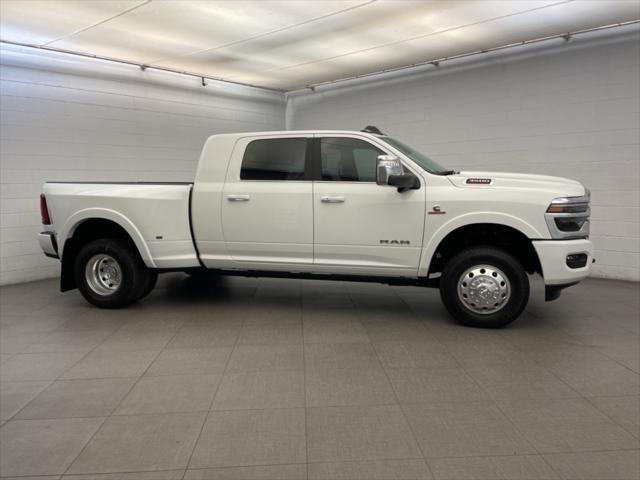 2026 RAM Ram 3500 RAM 3500 LIMITED LONGHORN MEGA CAB 4X4 64 BOX