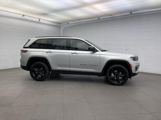 2025 Jeep Grand Cherokee GRAND CHEROKEE LIMITED 4X4 2025 Jeep Grand Cherokee GRAND CHEROKEE LIMITED 4X4