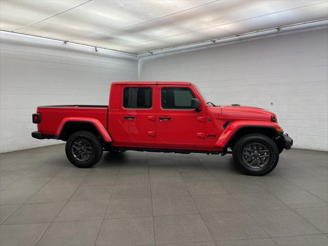 2025 Jeep Gladiator GLADIATOR SPORT S 4X4
