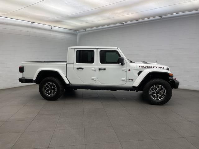 2025 Jeep Gladiator GLADIATOR RUBICON 4X4