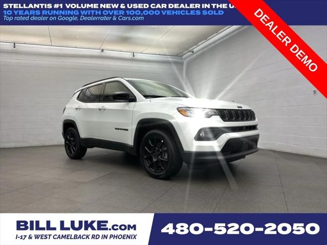2025 Jeep Compass COMPASS LATITUDE 4X4
