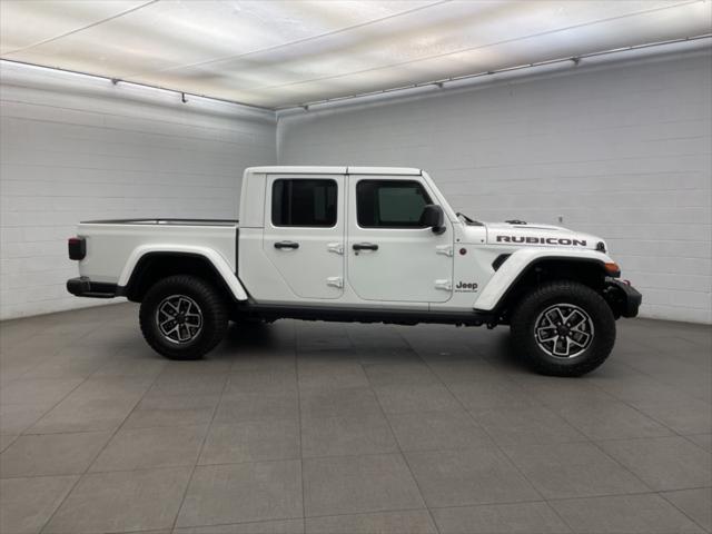 2025 Jeep Gladiator GLADIATOR RUBICON X 4X4