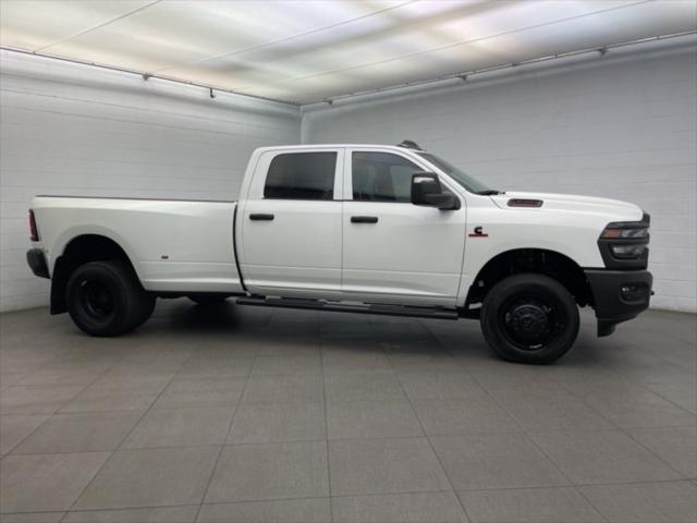 2026 RAM Ram 3500 RAM 3500 TRADESMAN CREW CAB 4X4 8 BOX 2026 RAM Ram 3500 RAM 3500 TRADESMAN CREW CAB 4X4 8 BOX
