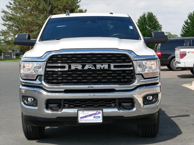 2022 RAM 3500 Big Horn Regular Cab 4x4 8 Box