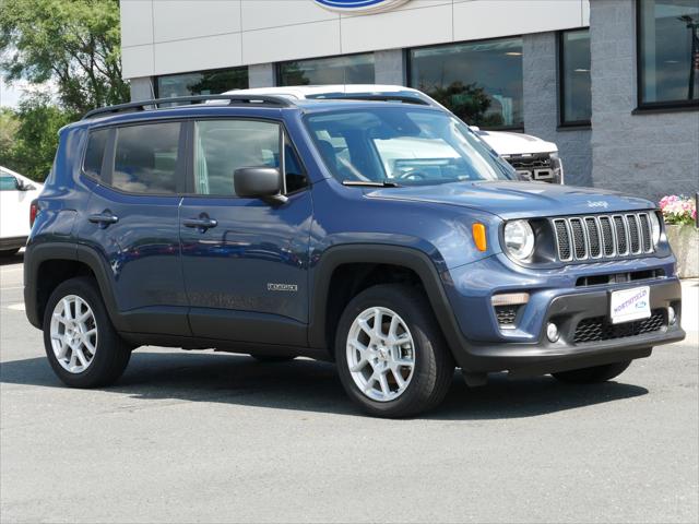 2022 Jeep Renegade Latitude 4x4 2022 Jeep Renegade Latitude 4x4