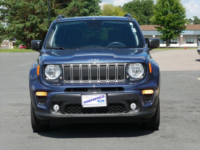 2022 Jeep Renegade Latitude 4x4 2022 Jeep Renegade Latitude 4x4