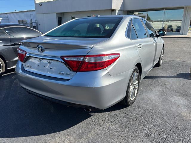 2016 Toyota Camry Hybrid SE 2016 Toyota Camry Hybrid SE