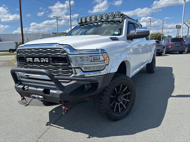 2022 RAM 3500 Limited Crew Cab 4x4 8 Box