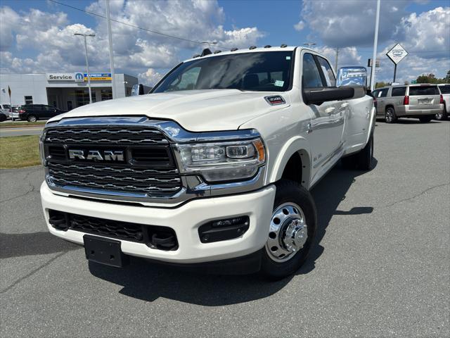 2024 RAM 3500 Limited Crew Cab 4x4 8 Box