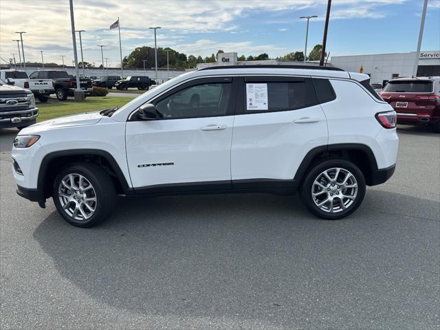 2022 Jeep Compass Latitude Lux 4x4 2022 Jeep Compass Latitude Lux 4x4