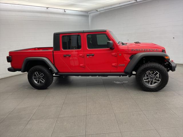 2025 Jeep Gladiator GLADIATOR MOJAVE 4X4