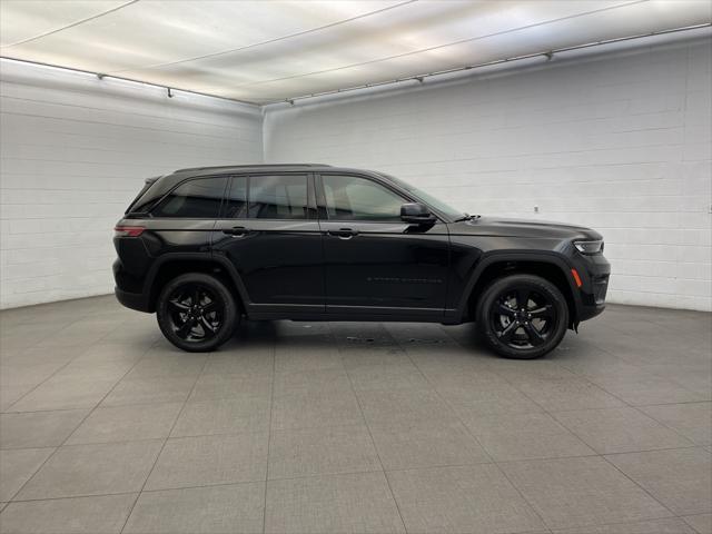 2025 Jeep Grand Cherokee GRAND CHEROKEE ALTITUDE X 4X4 2025 Jeep Grand Cherokee GRAND CHEROKEE ALTITUDE X 4X4