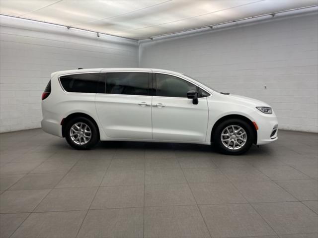 2026 Chrysler Pacifica PACIFICA SELECT 2026 Chrysler Pacifica PACIFICA SELECT