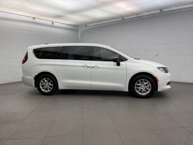 2026 Chrysler Voyager VOYAGER LX