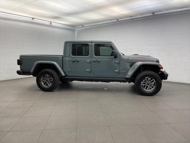 2025 Jeep Gladiator GLADIATOR MOJAVE X 4X4
