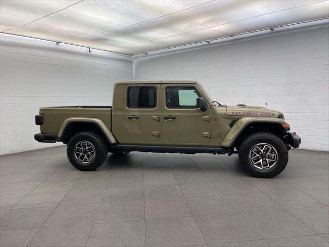 2025 Jeep Gladiator GLADIATOR RUBICON 4X4