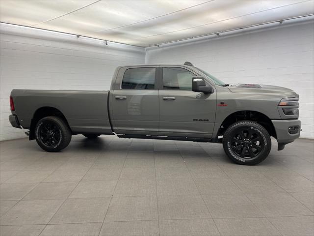 2026 RAM Ram 3500 RAM 3500 LARAMIE CREW CAB 4X4 8 BOX
