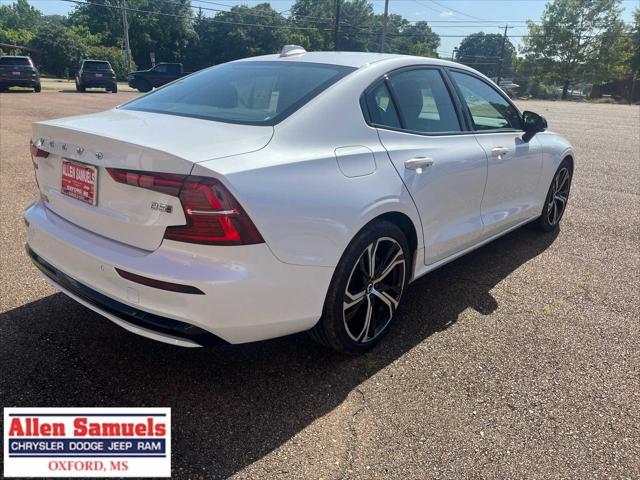 2024 Volvo S60 B5 Core Dark Theme 2024 Volvo S60 B5 Core Dark Theme