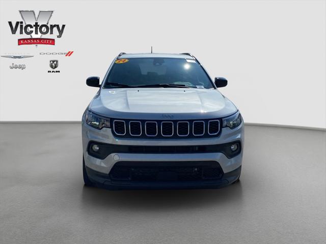 2024 Jeep Compass Latitude 4x4 2024 Jeep Compass Latitude 4x4