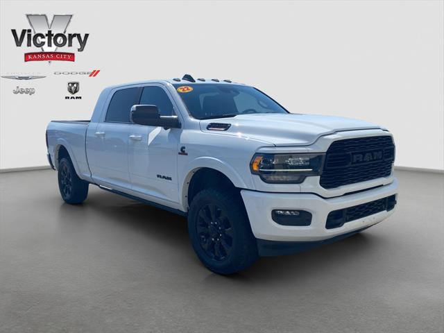 2022 RAM 3500 Limited Mega Cab 4x4 64 Box 2022 RAM 3500 Limited Mega Cab 4x4 64 Box