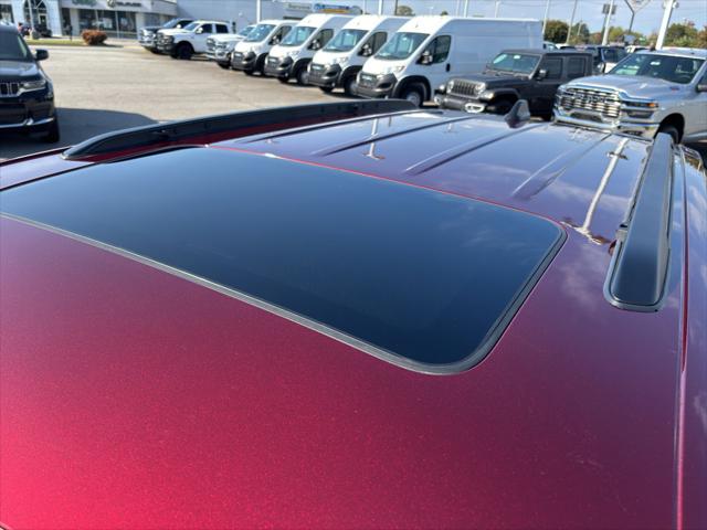 2025 Jeep Grand Cherokee GRAND CHEROKEE LAREDO X 4X4