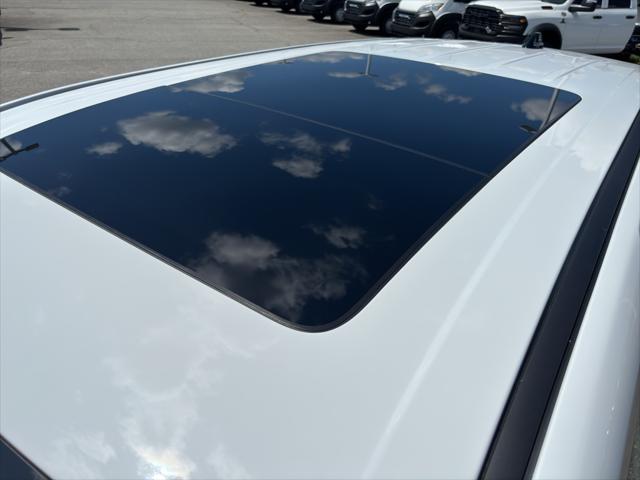 2025 Chrysler Pacifica PACIFICA SELECT