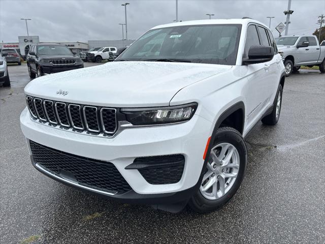 2025 Jeep Grand Cherokee GRAND CHEROKEE LAREDO X 4X4