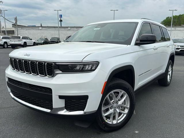2025 Jeep Grand Cherokee GRAND CHEROKEE L LAREDO X 4X4